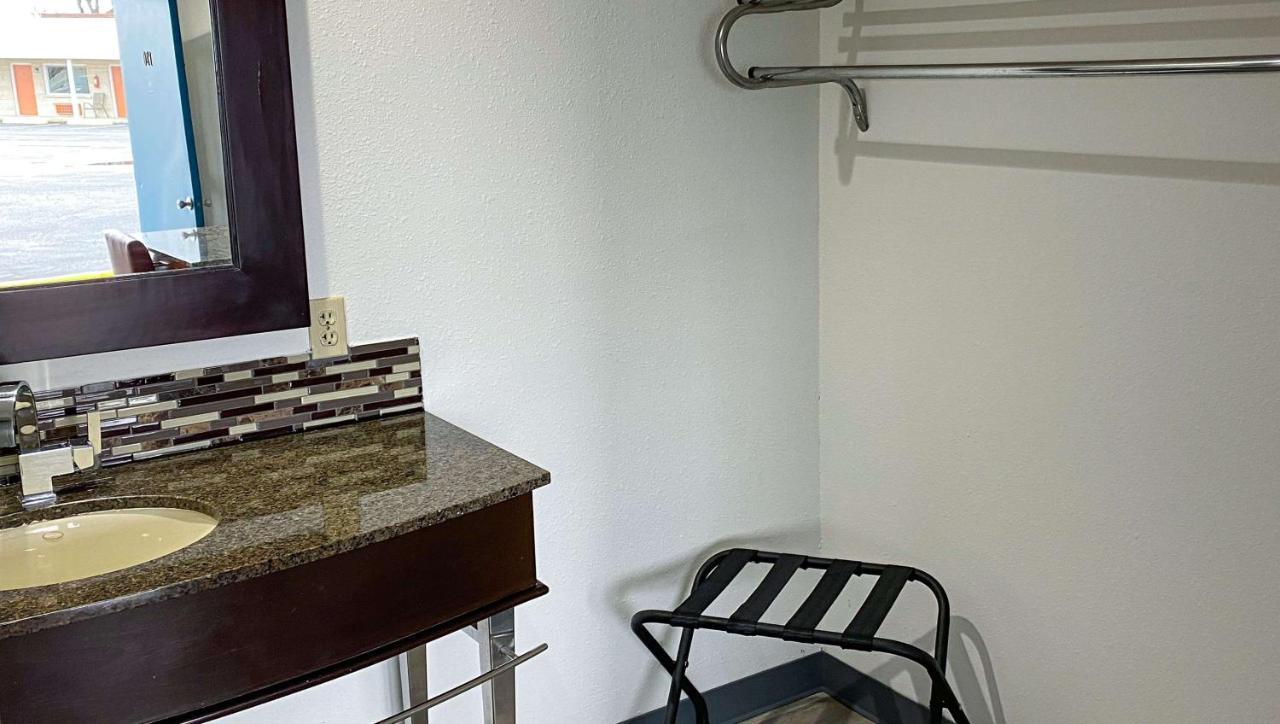 Springs Motel Ky Russell Springs エクステリア 写真